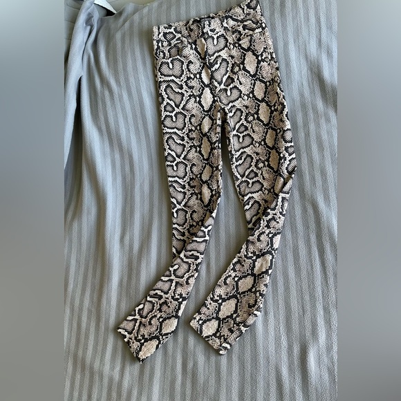 Zara Leopard denim pants - Picture 2 of 5